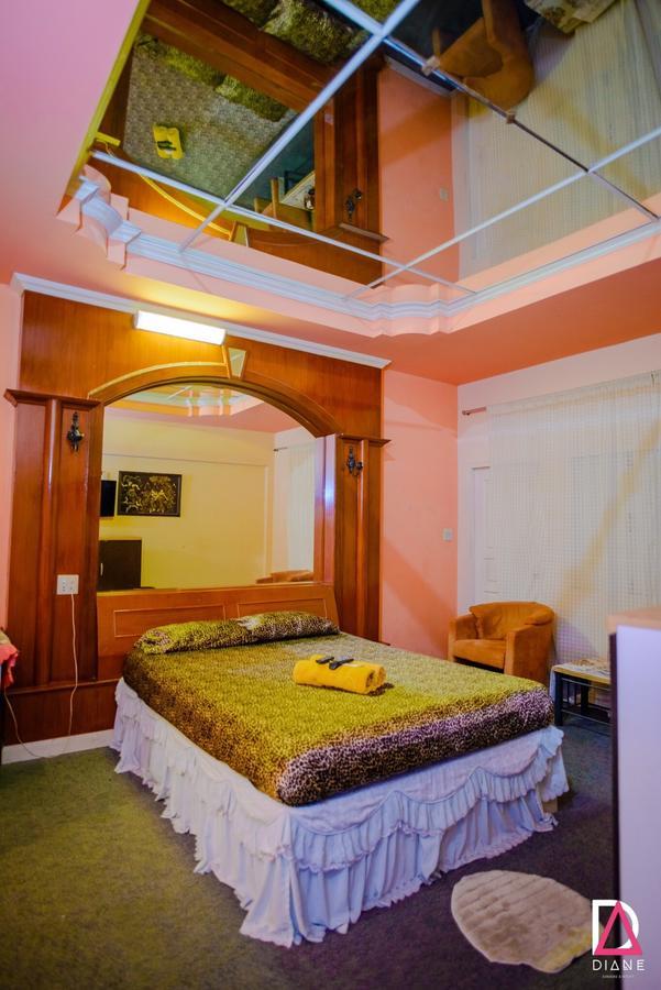 Diane Hotel Phetchaburi Exterior photo