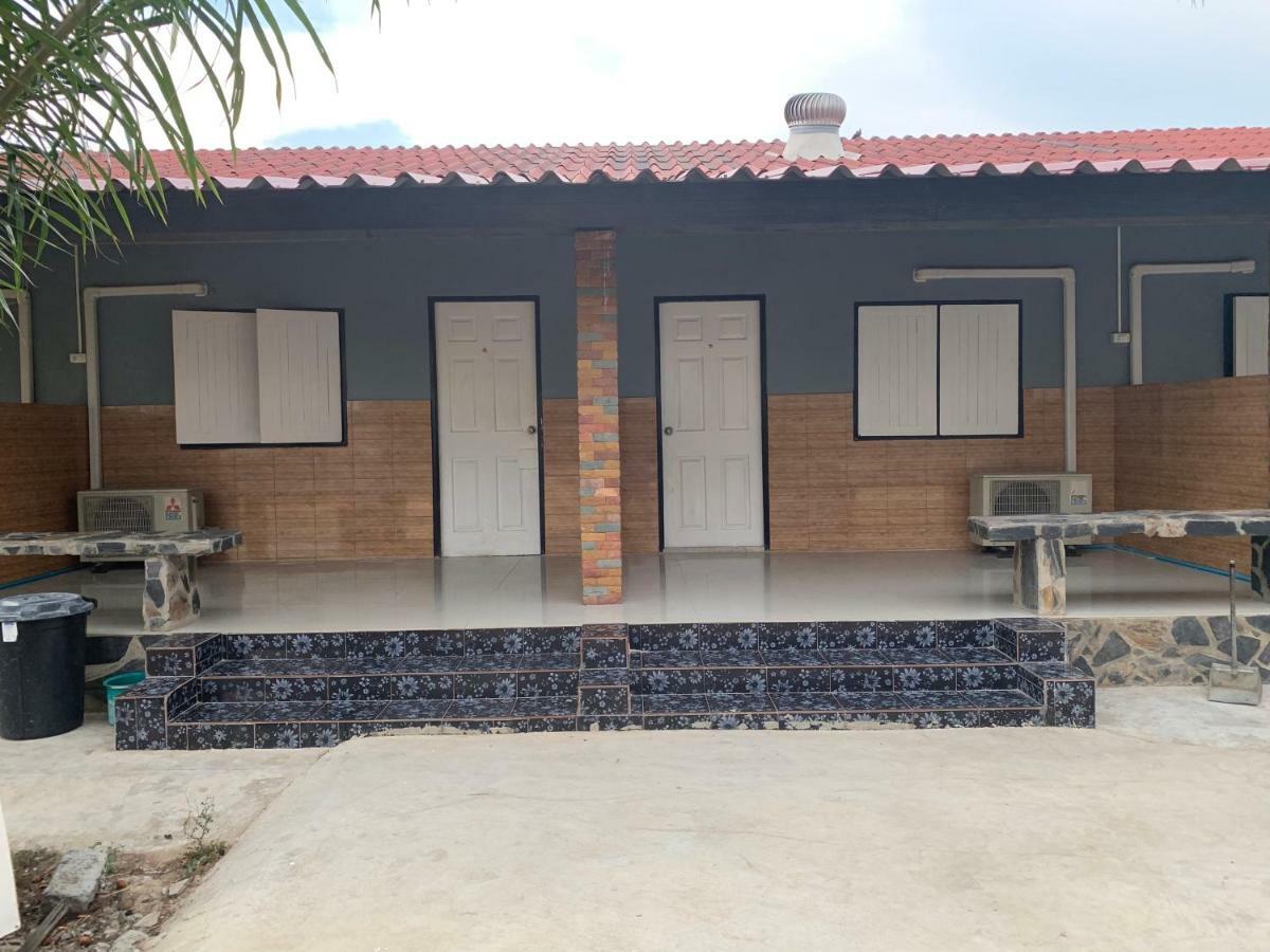 Diane Hotel Phetchaburi Exterior photo